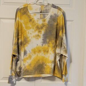 O/S Dolman Sleeve Tie Dye Top
